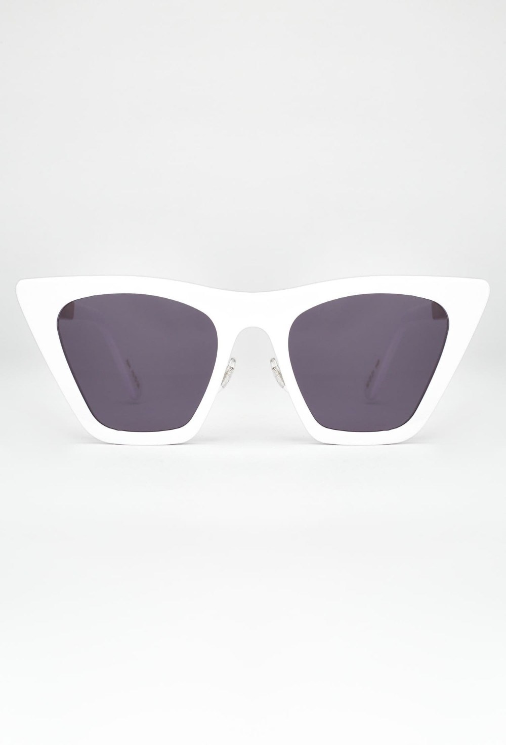 Очки MONIKA 6+ White
Артикул: MONIKA 6+ White S1 - фото 100173