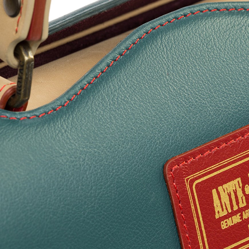 Портфель Voyage "Девушка с ибисами" - фото 103450