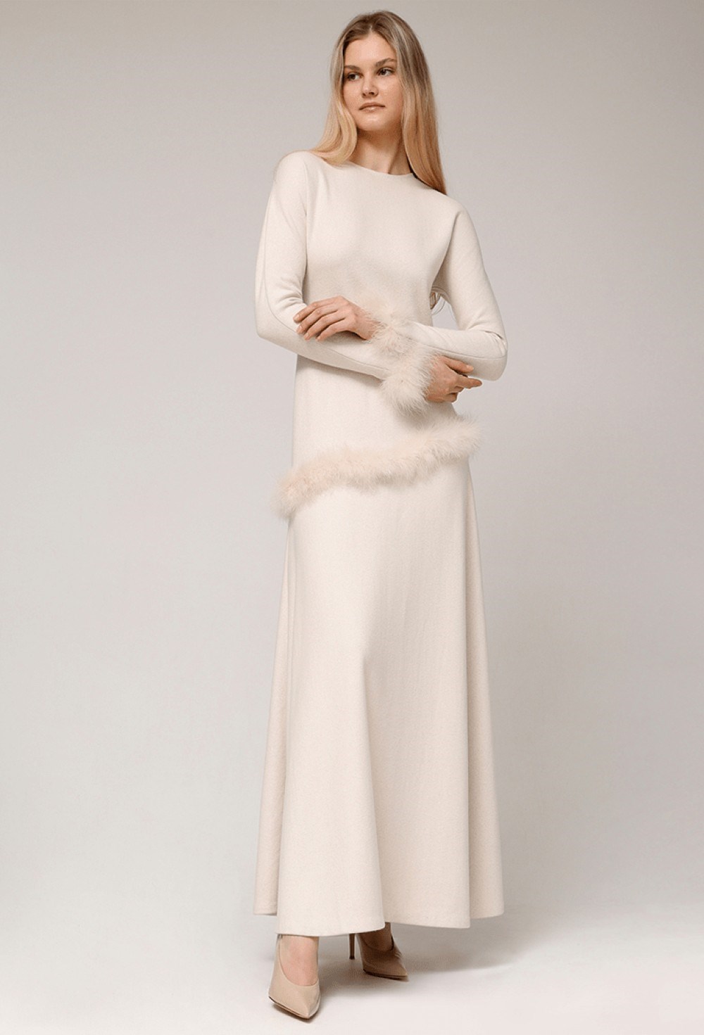 Платье из шерсти с перьями - фото 105672