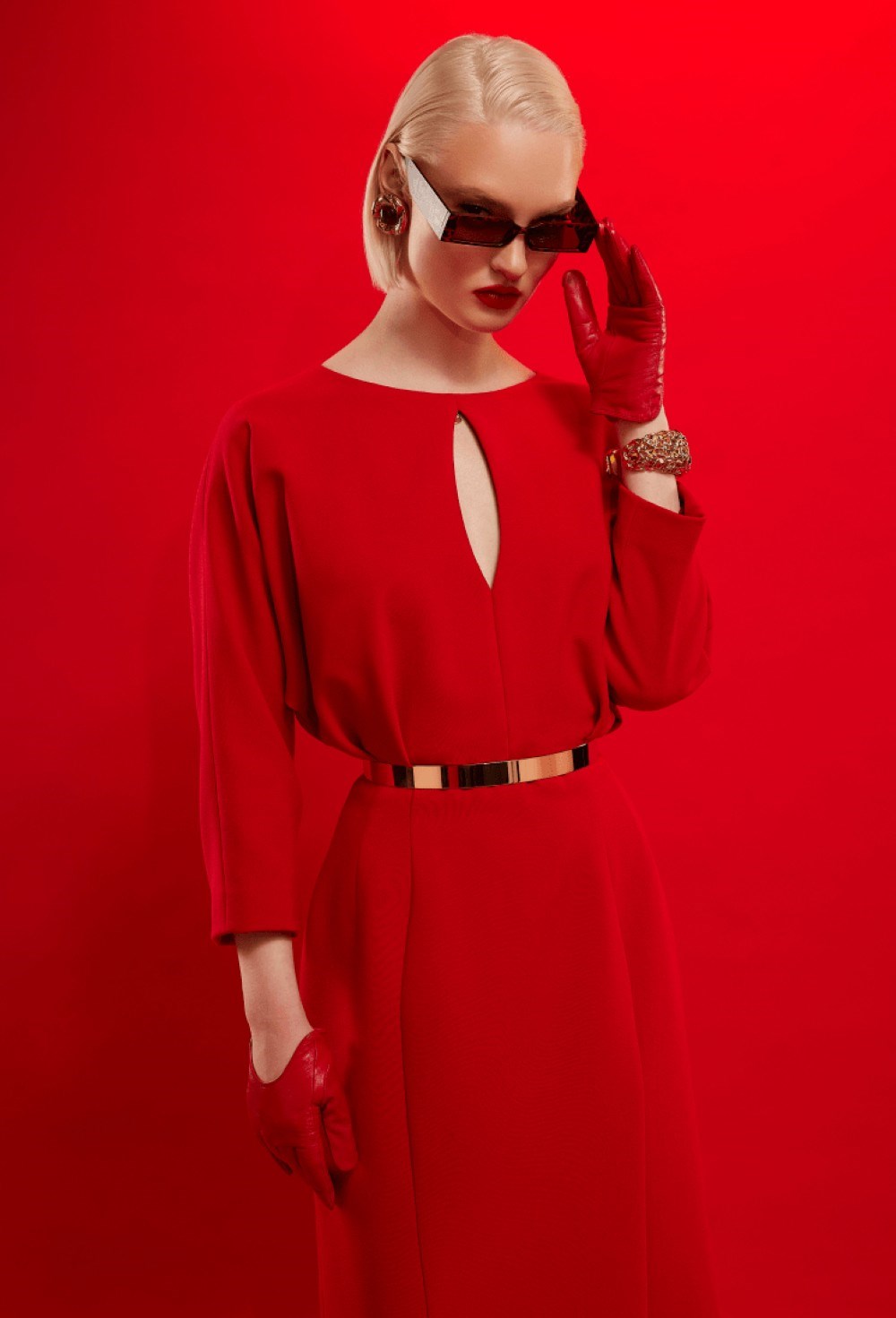 Платье с вырезом - фото 105762