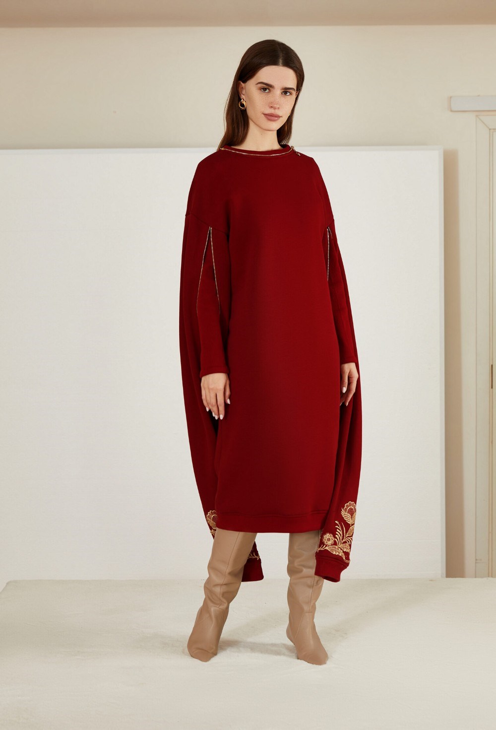 Платье с боярскими рукавами - фото 107930