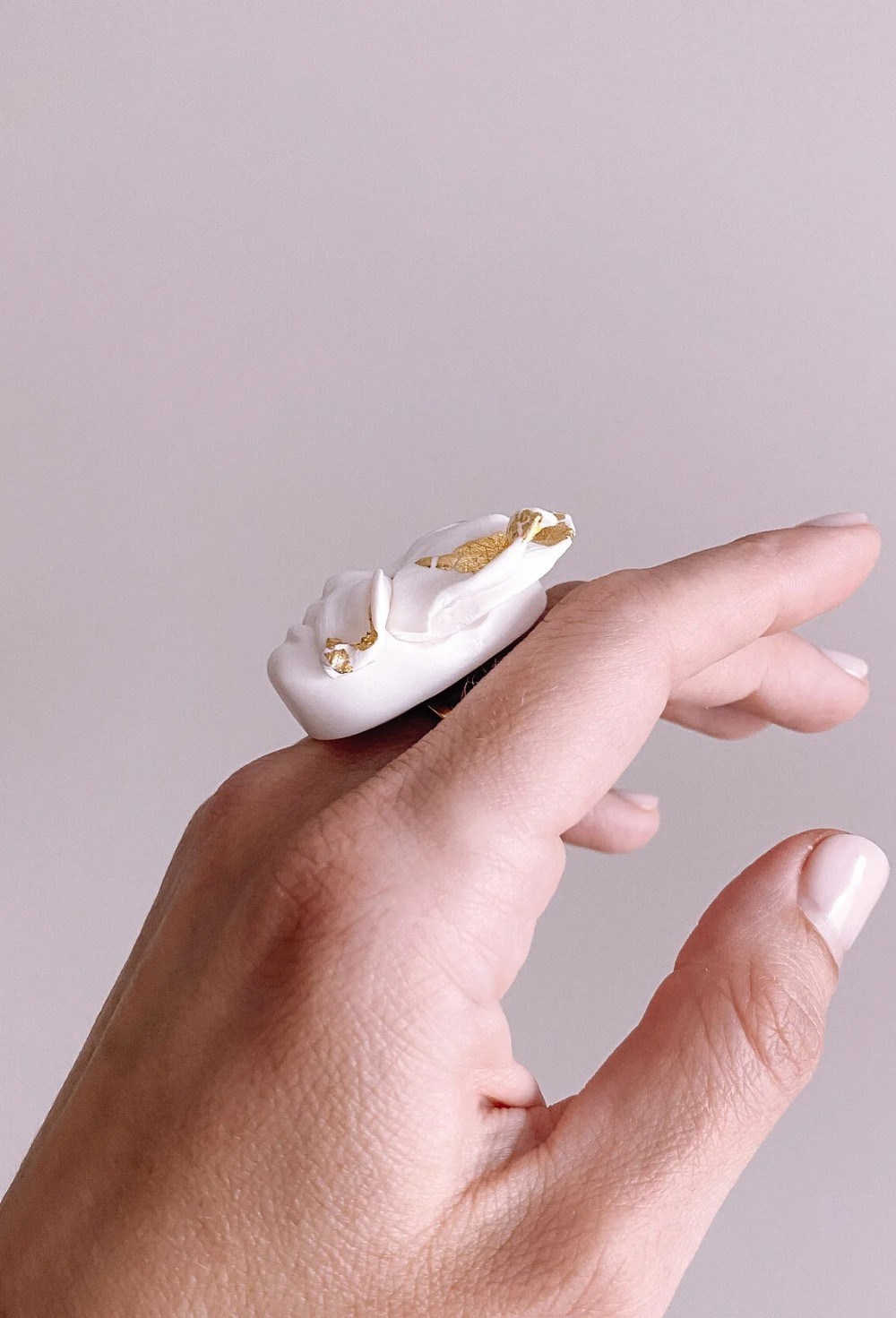 Кольцо белая Нимфа - фото 108570