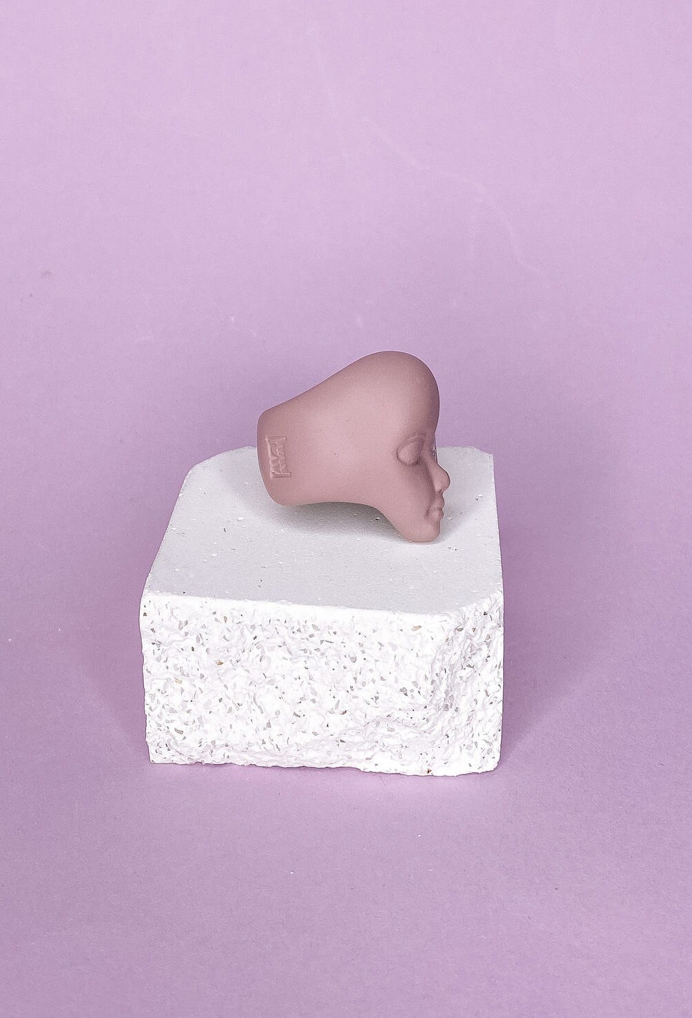 Нюдовое кольцо с розовым агатом - фото 108643