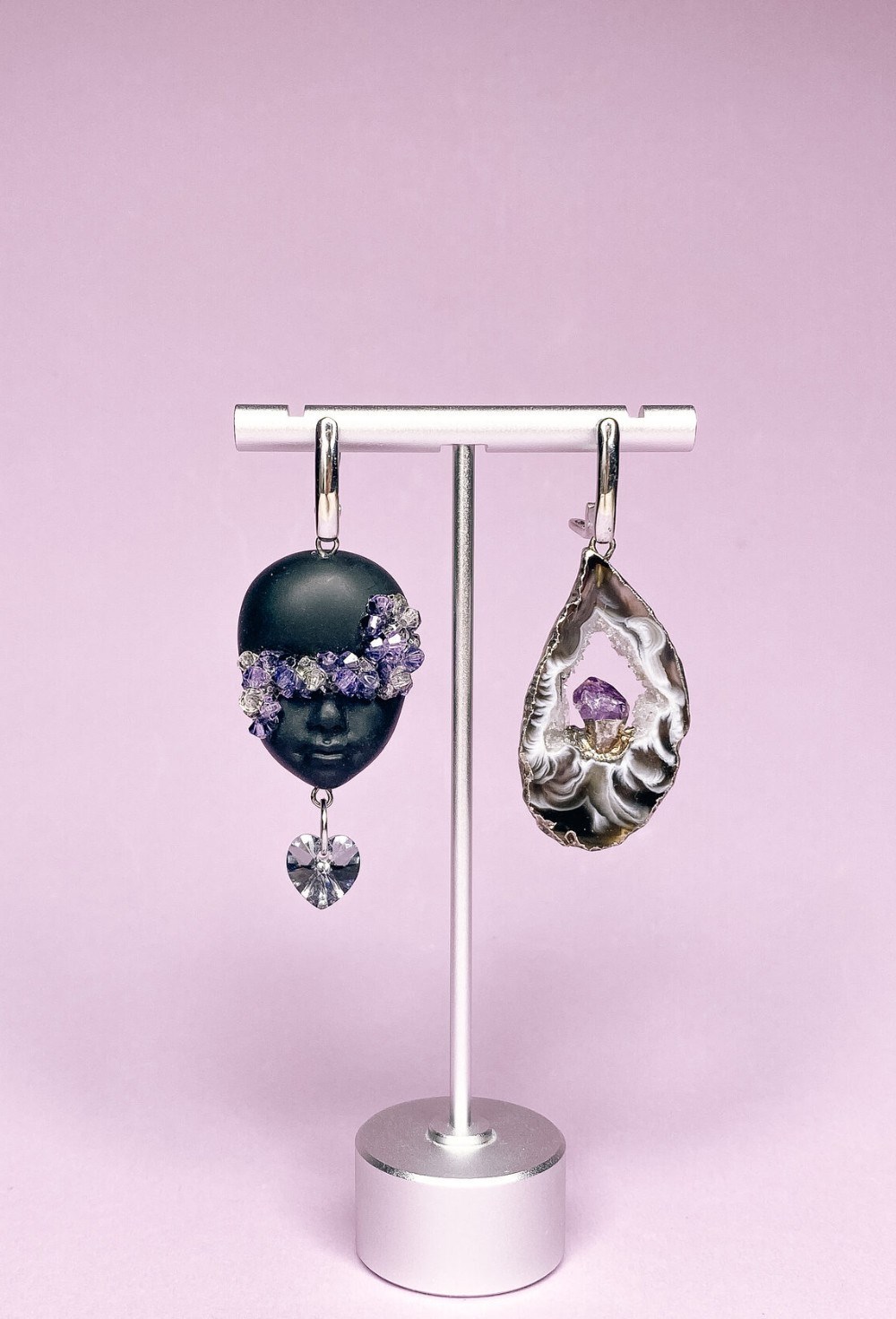 Серьги черная куколка с агатом и аметистом - фото 108831
