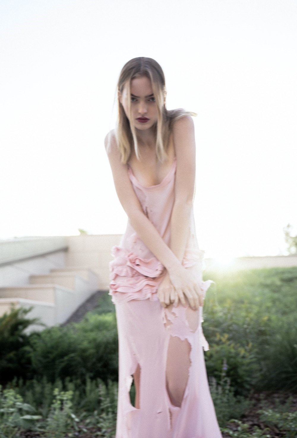 Платье рваное - фото 109644