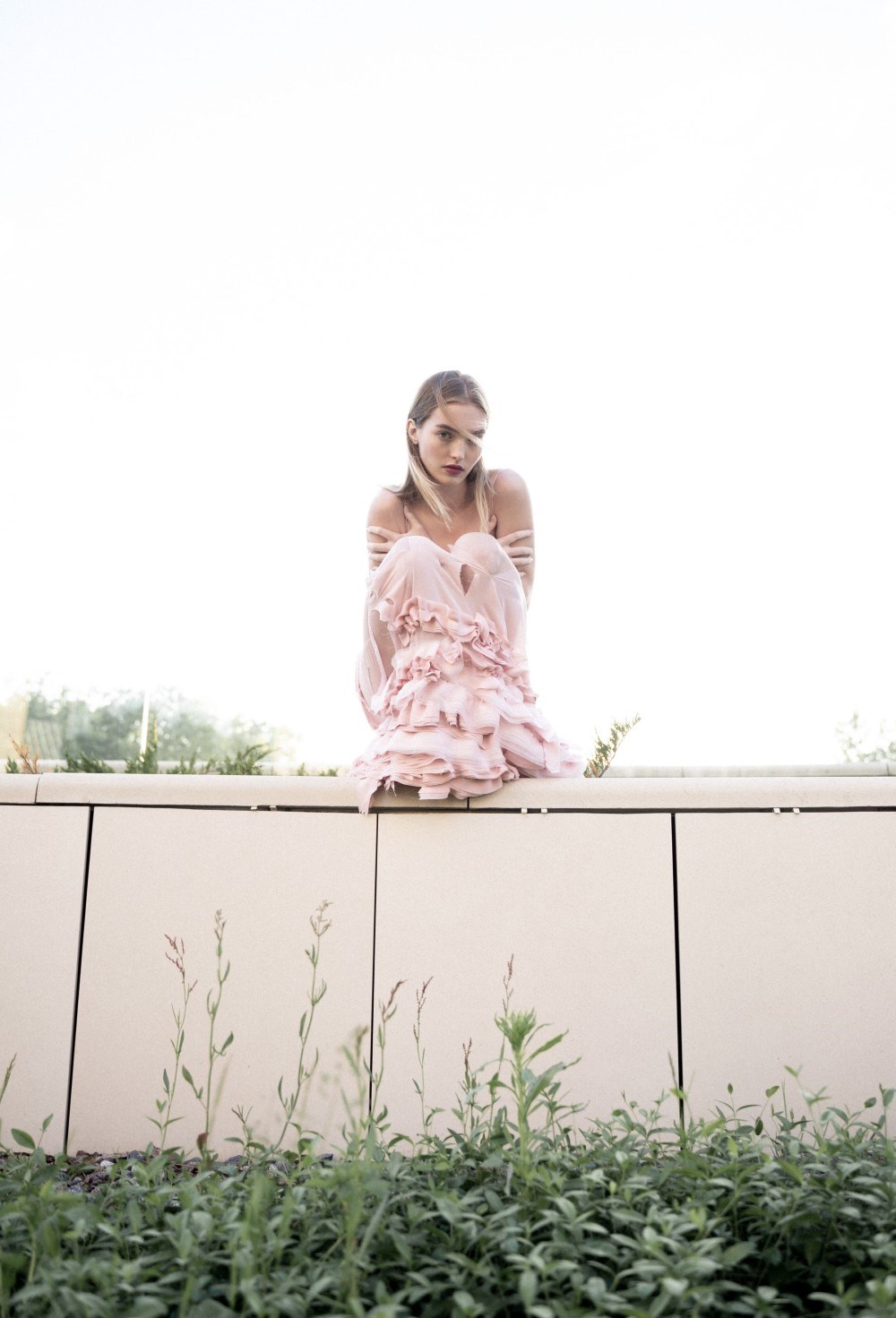 Платье рваное - фото 109647