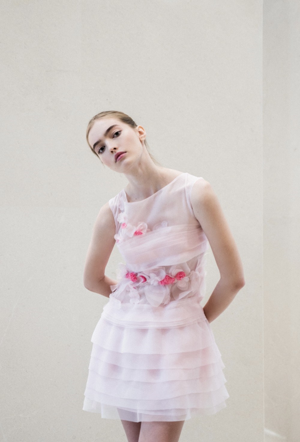 Платье нежно-розовое - фото 109649