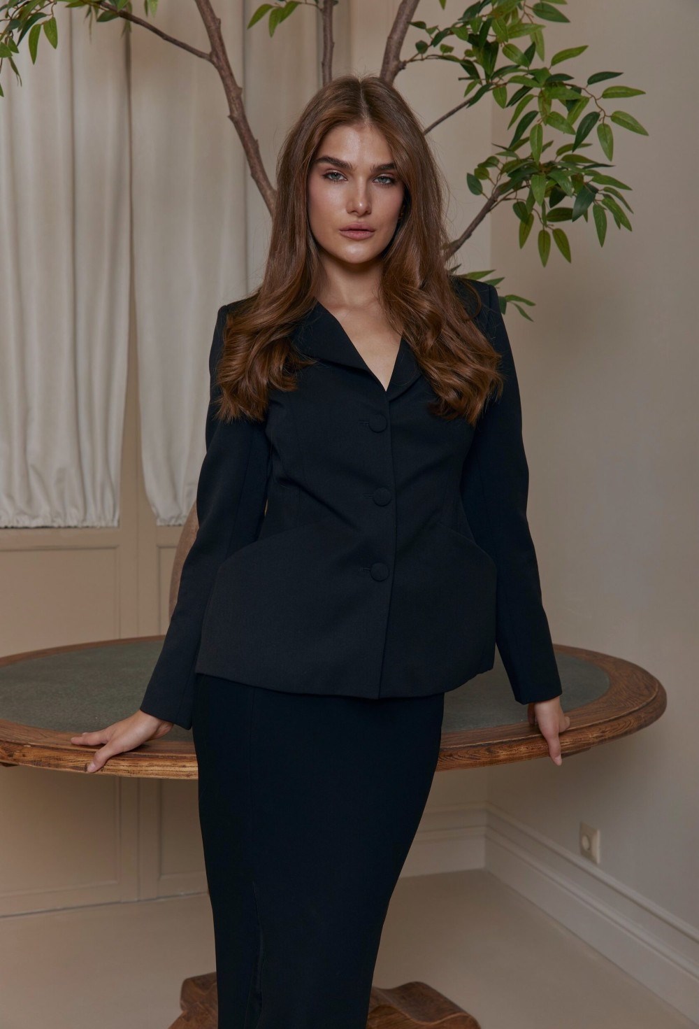 Однобортный жакет с объемными карманами - фото 109698