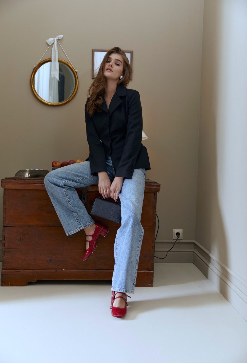 Однобортный жакет с объемными карманами - фото 109702