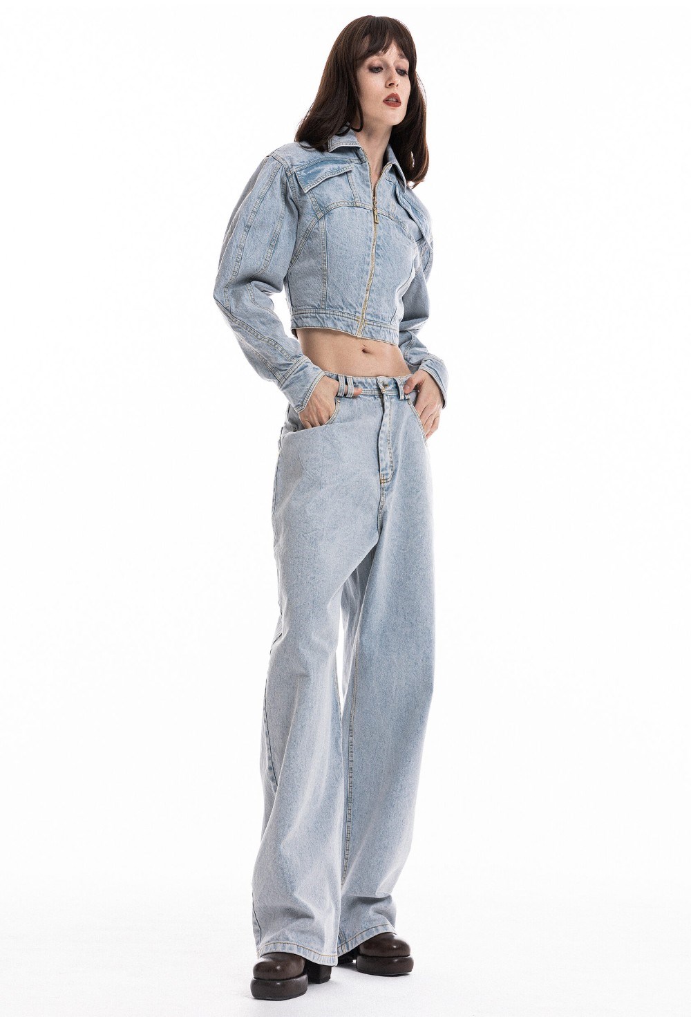 Джинсы широкие голубые - фото 109981