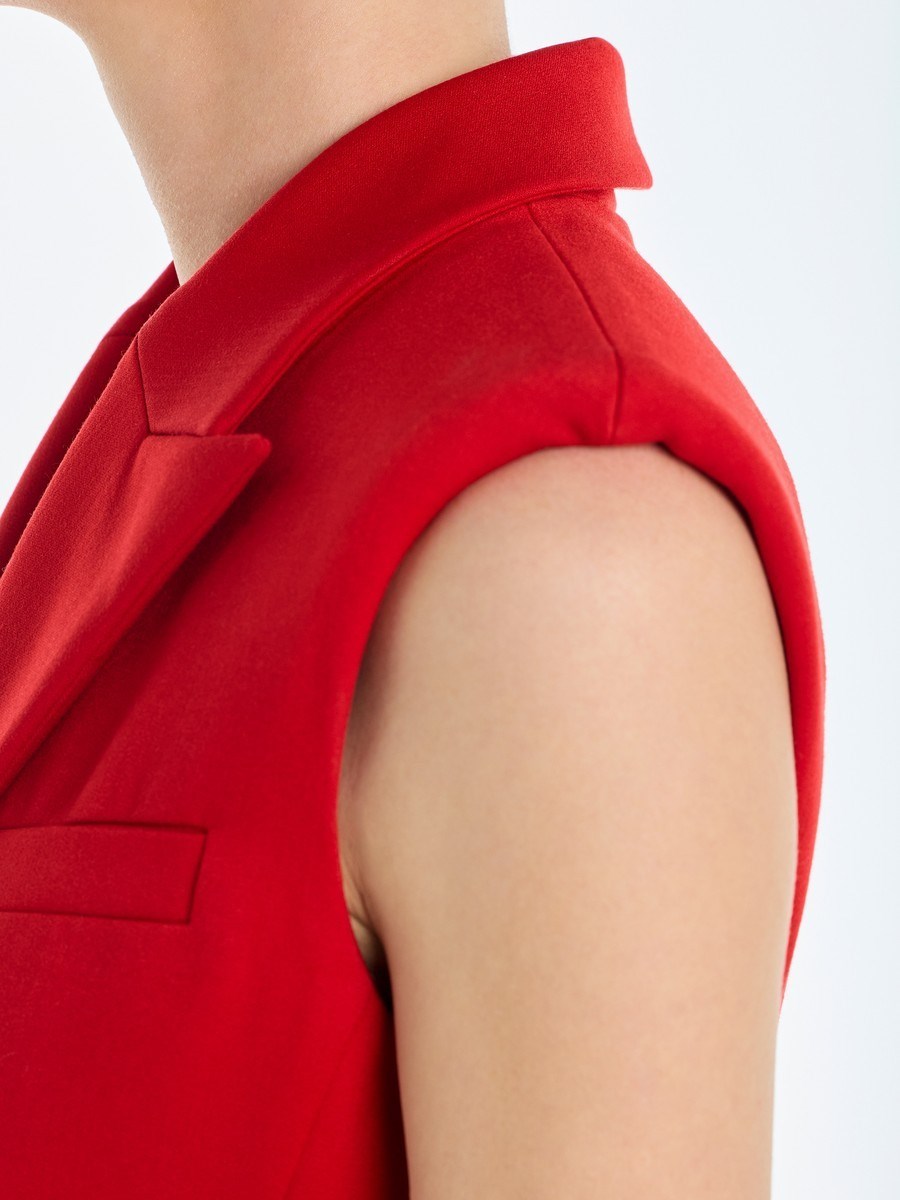 Двубортный жилет с объемными плечами - фото 110214