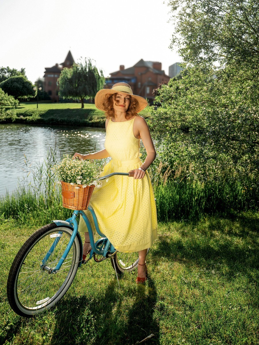 Летнее платье миди из хлопка с шитьем - фото 110248