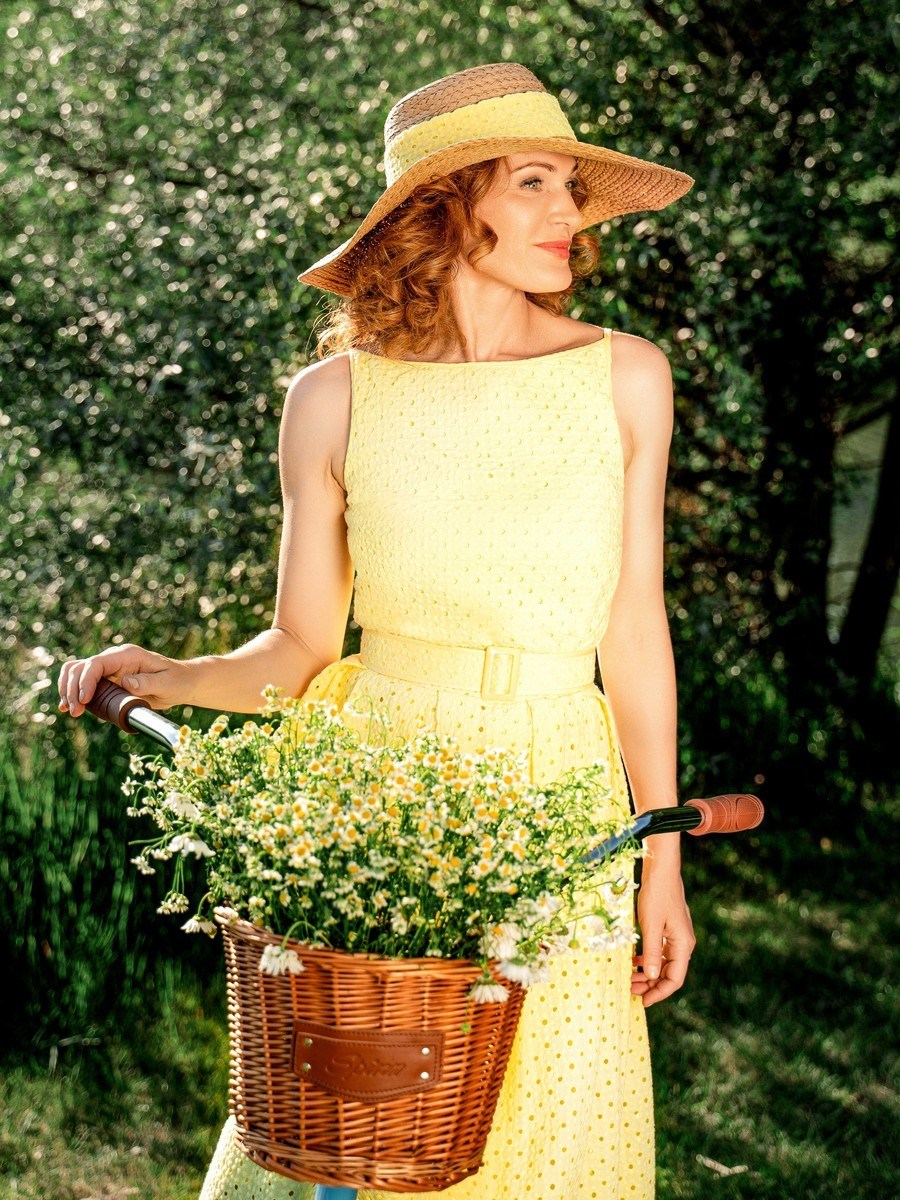 Летнее платье миди из хлопка с шитьем - фото 110249