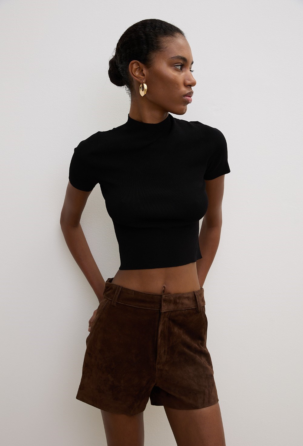 Замшевые шорты - фото 113550