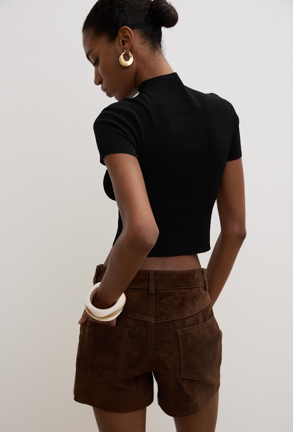 Замшевые шорты - фото 113551