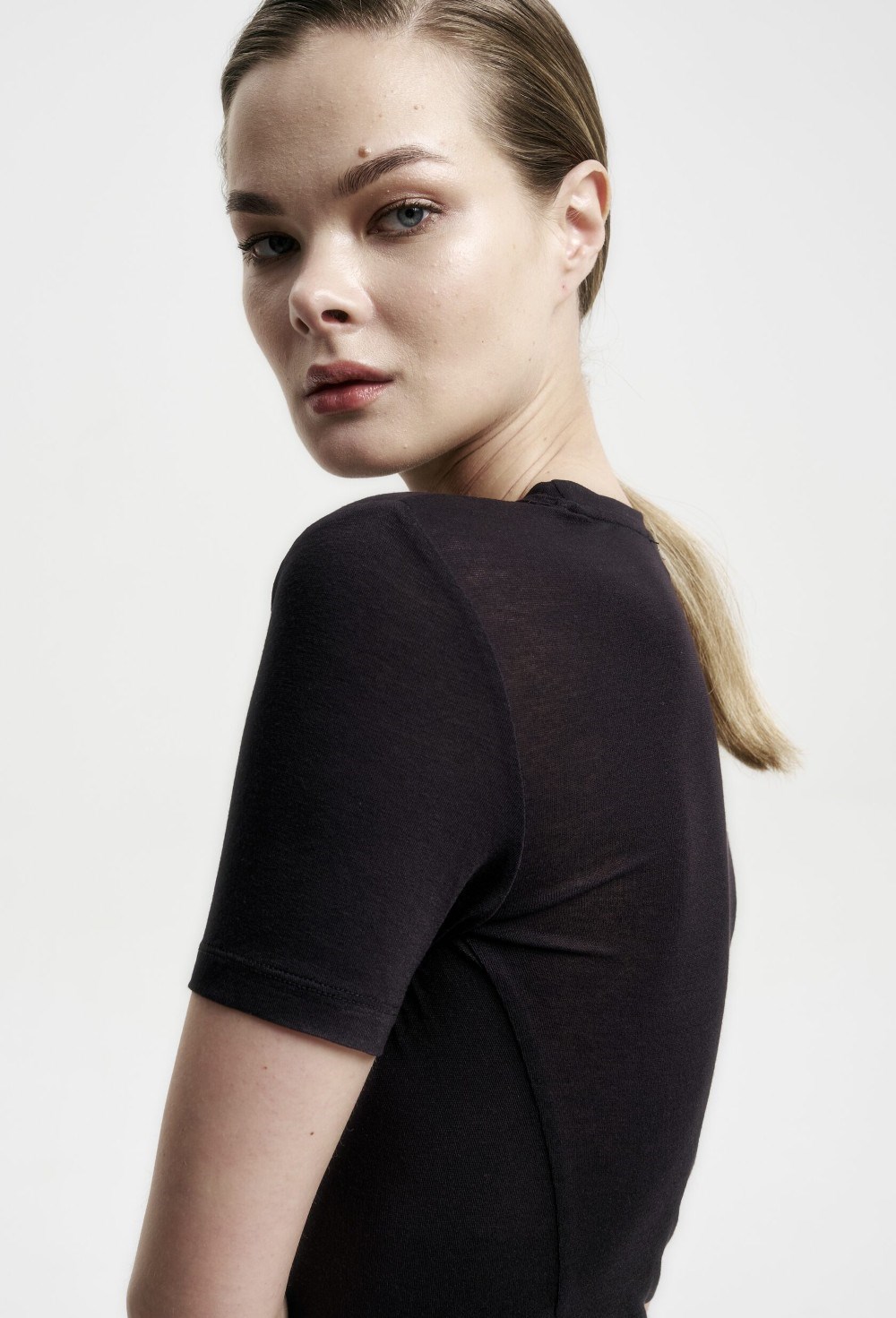 ФУТБОЛКА "BASE" - фото 114866