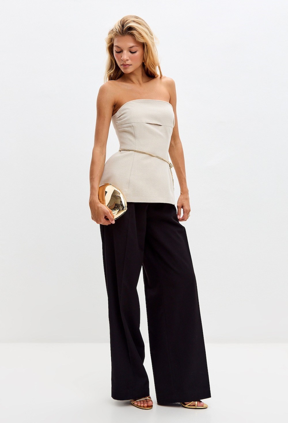 Фигурный вечерний топ с блеском - фото 115332