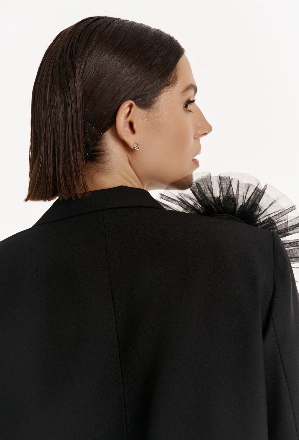 Жакет черный с декором цветы на магнитах - фото 116353