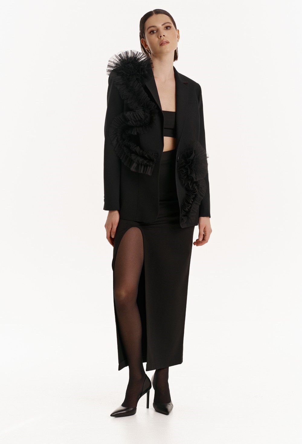 Жакет черный с декором цветы на магнитах - фото 116357