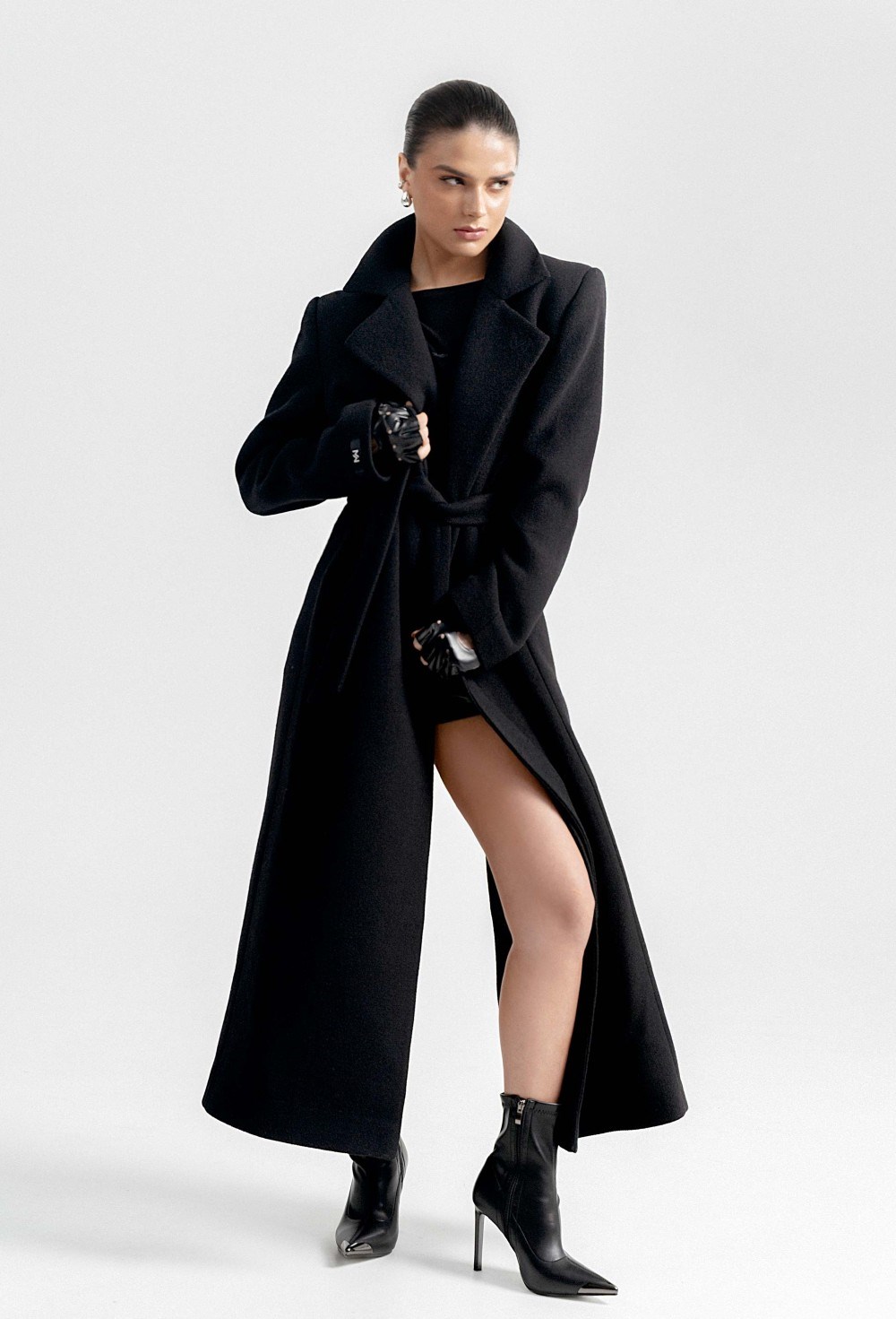 Пальто c разрезом - фото 116742