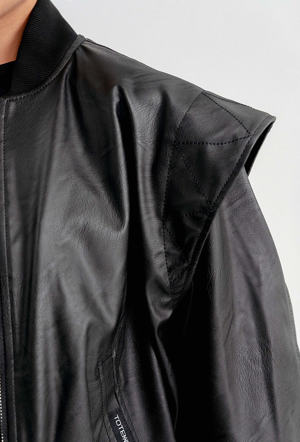 Бомбер с крыльями - фото 116746