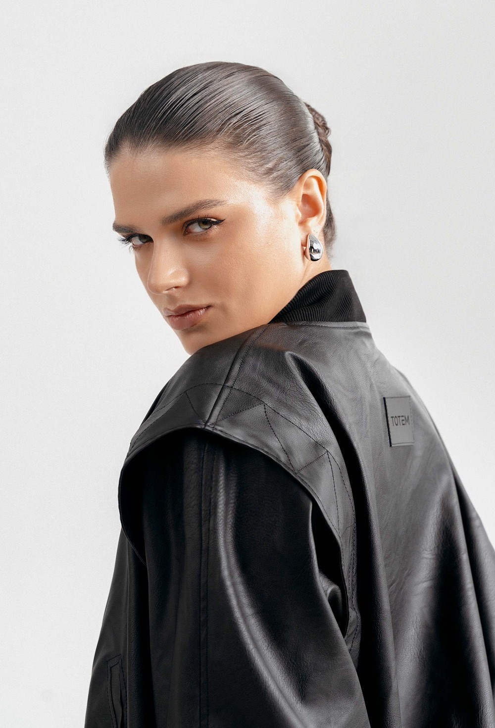 Бомбер с крыльями - фото 116748