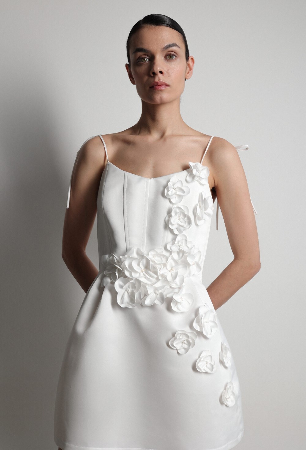 Платье мини - с цветами - фото 117316