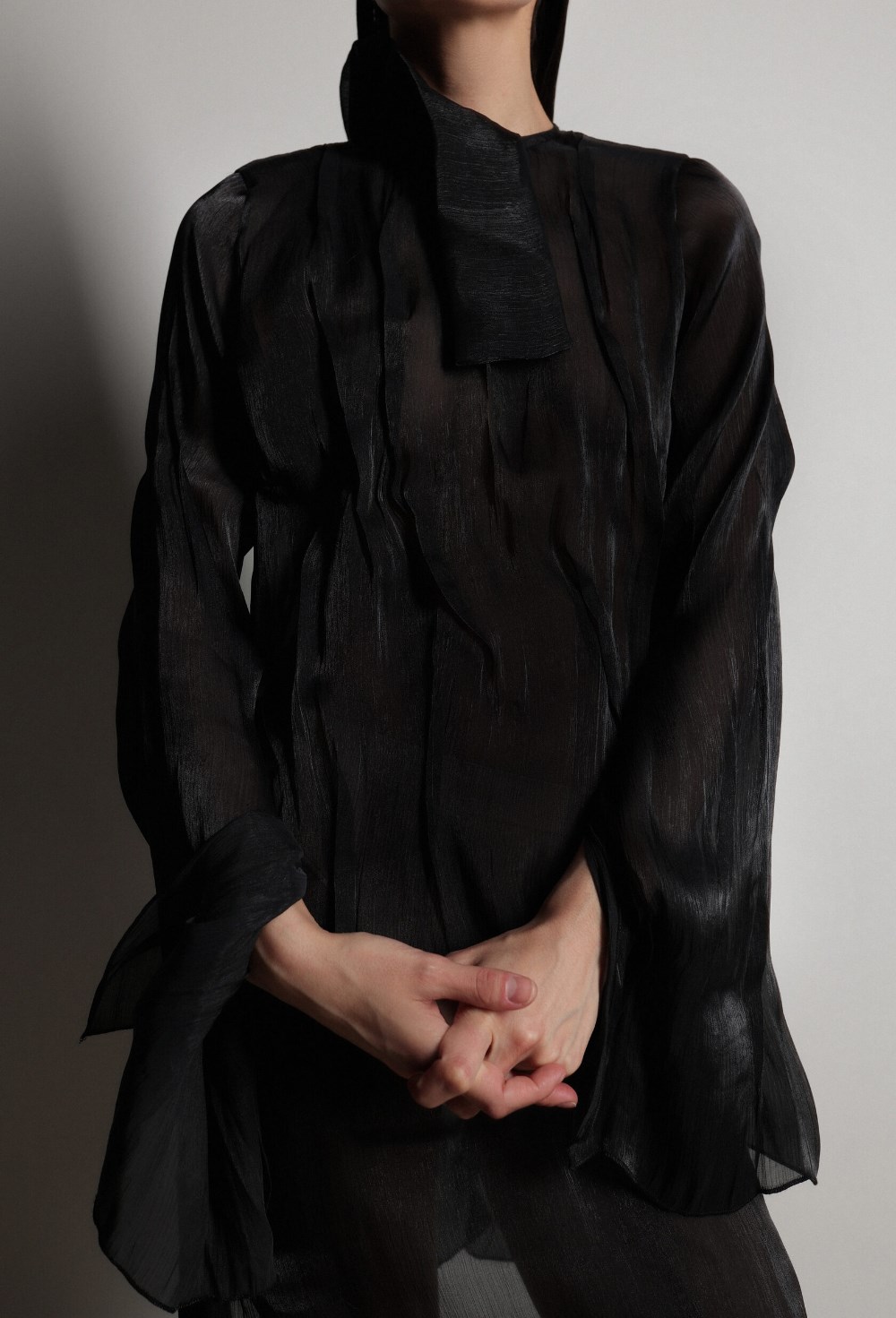 Платье с эффектом-мокрой ткани - фото 117333