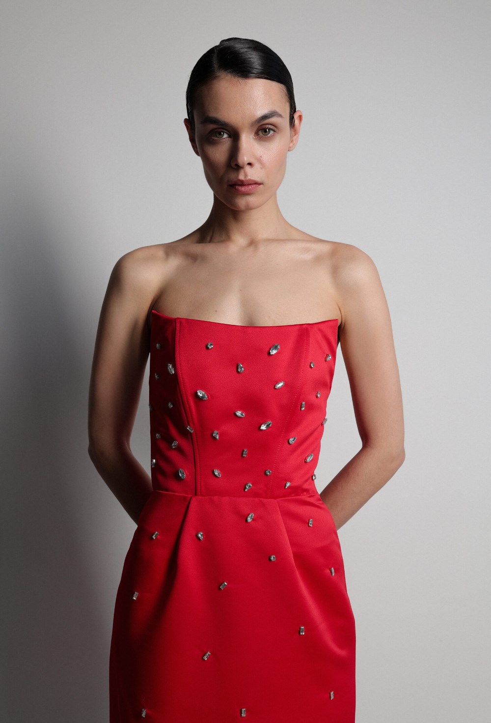 Платье миди со стразами - фото 117405