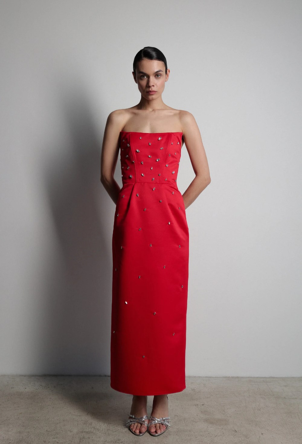 Платье миди со стразами - фото 117406