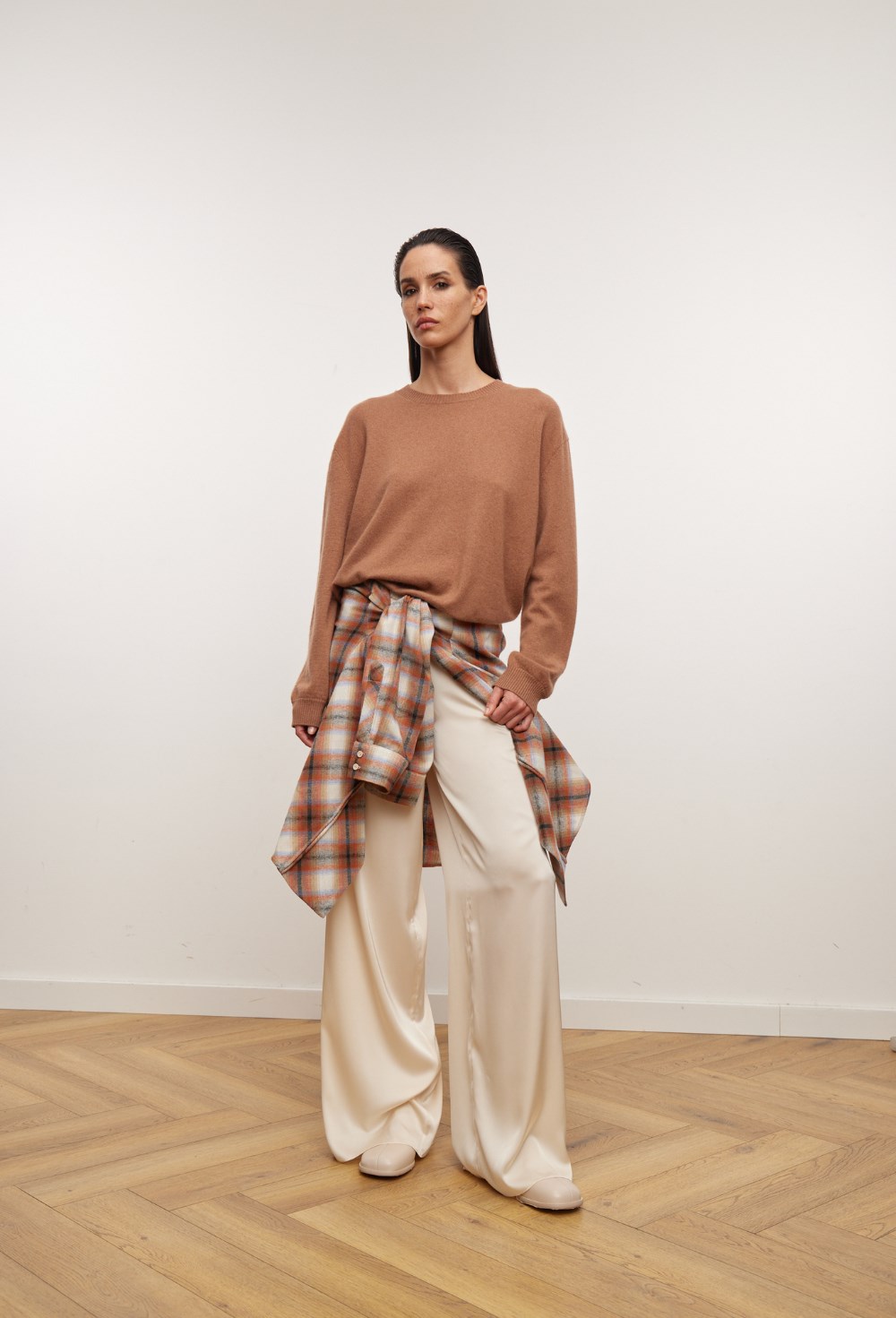 Брюки Love из альтернативного шелка на резинке - фото 117770