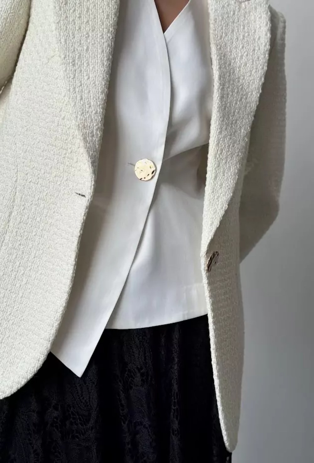 Жакет с акцентной пуговицей ivory - фото 118558