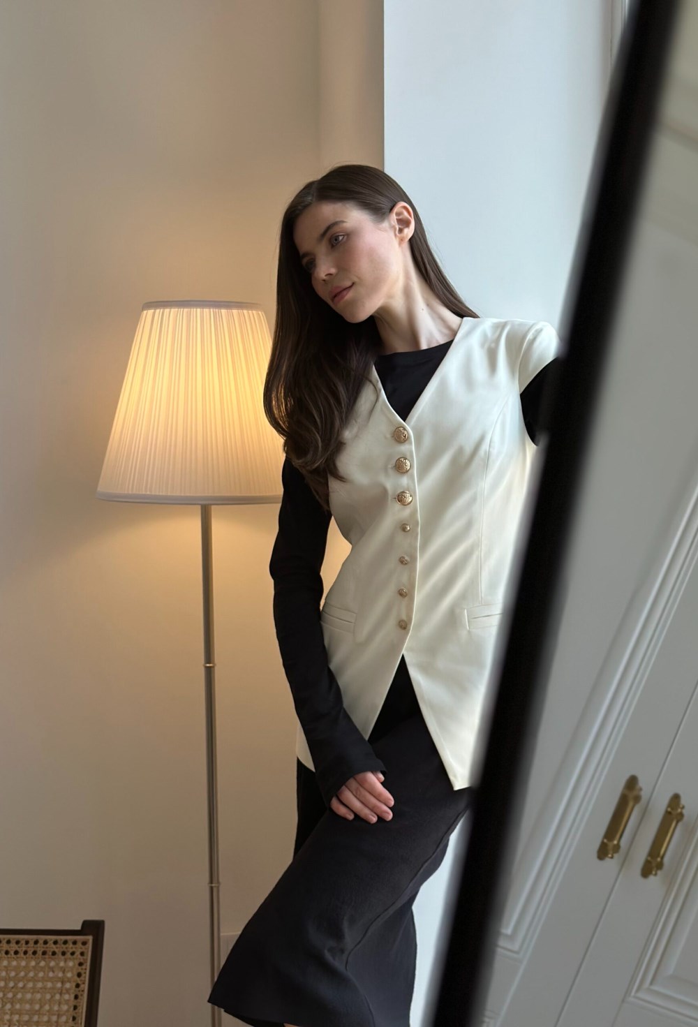 Жилетка в цвете сливочное масло - фото 118560