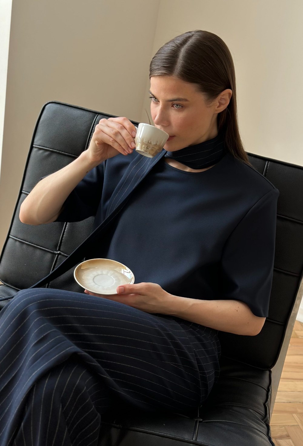 Футболка из костюмной ткани - фото 118695