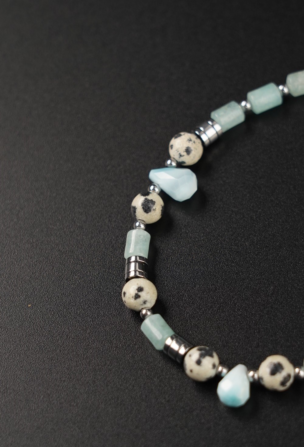 браслет далматиновые капли - фото 118929