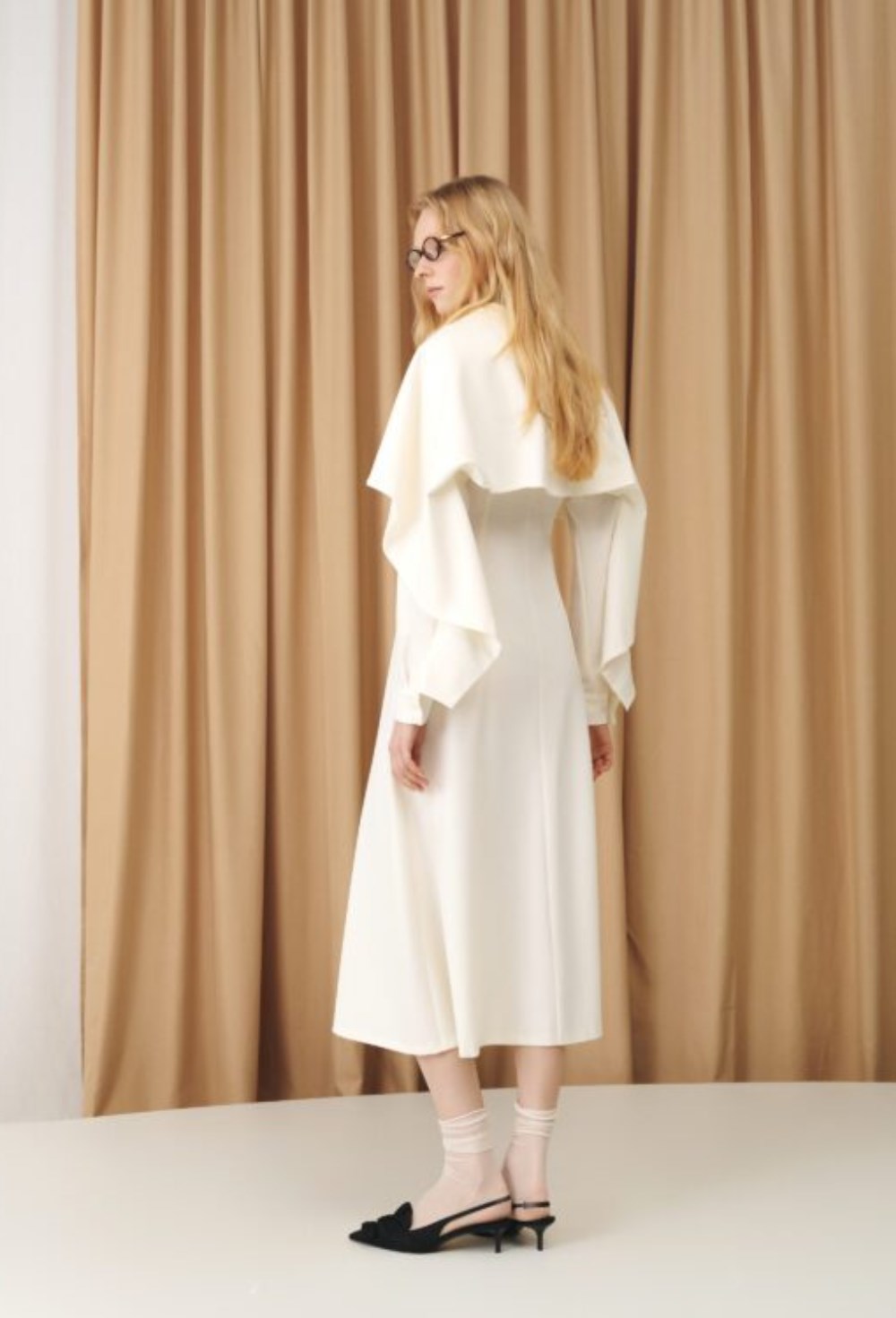 Макси-платье с оборками - фото 119668