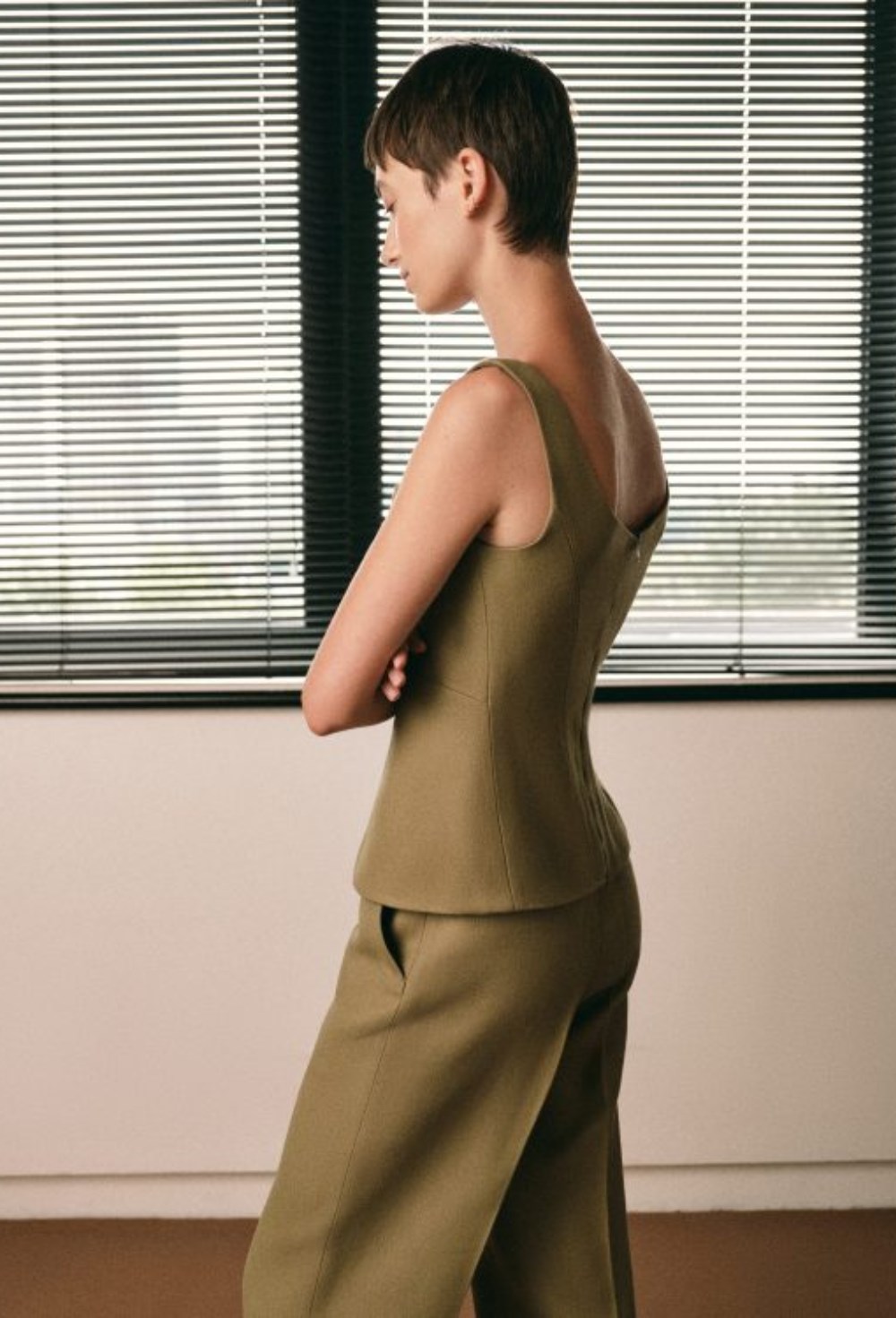 Оливковый корсетный топ - фото 119688