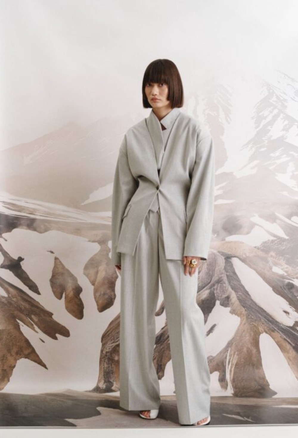 Серые брюки - фото 119813