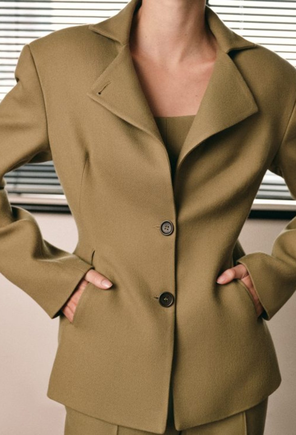 Приталенный пиджак - фото 119911