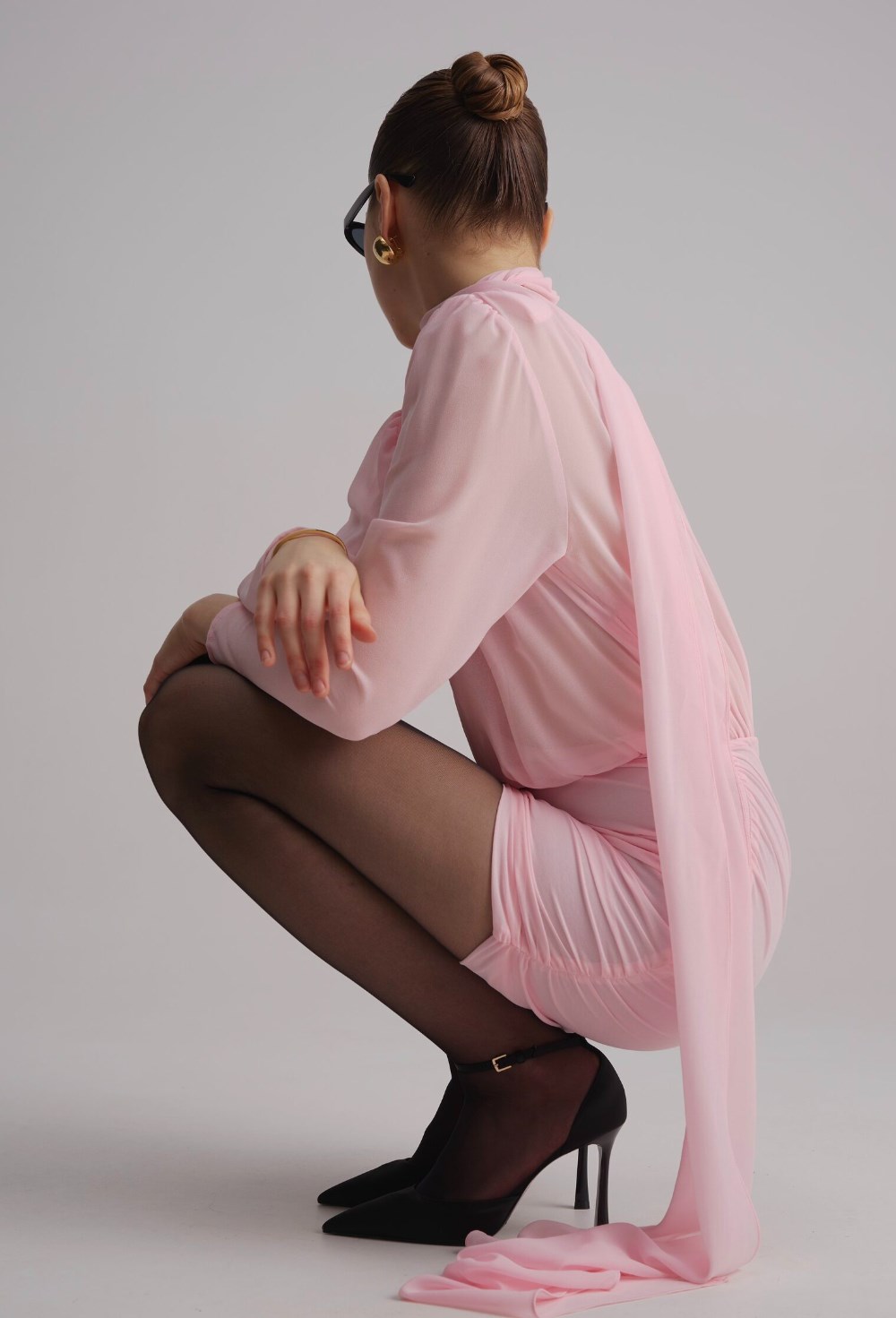 Платье с шлейфом - фото 120097