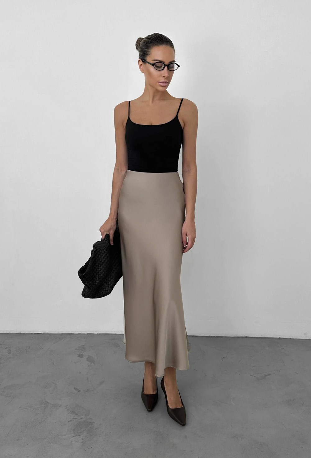 Юбка атласная - фото 120105