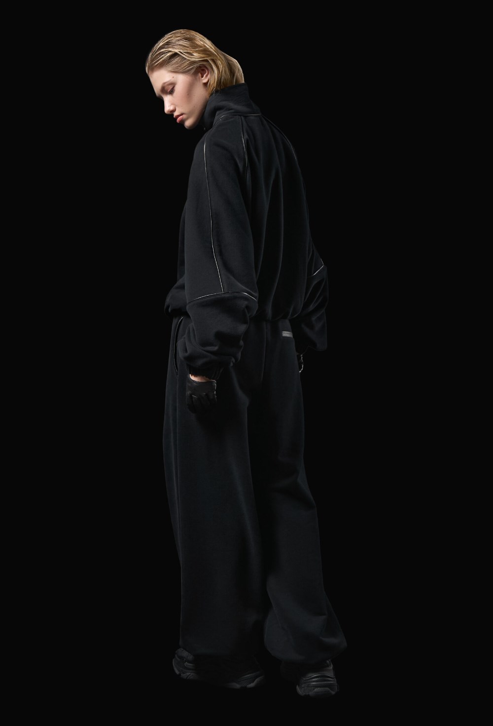 Худи-анорак с кожаной окантовкой - фото 120395