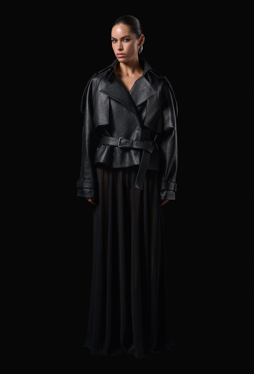 Куртка из плотной кожи - фото 120418