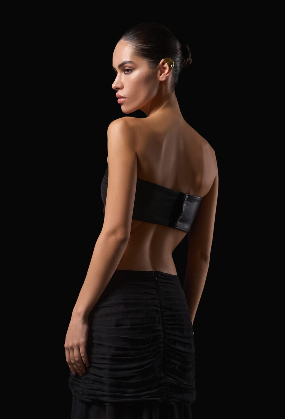 Драпированный топ-бандо из шелка и кожи - фото 120471