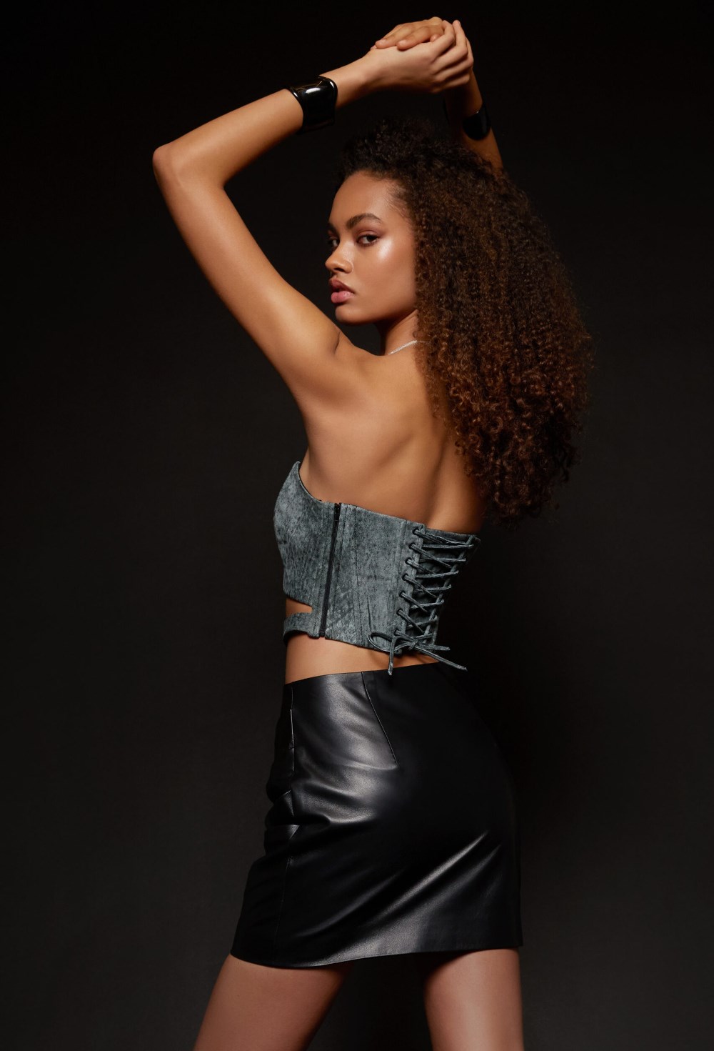 Анималистичный кожаный корсет - фото 120669