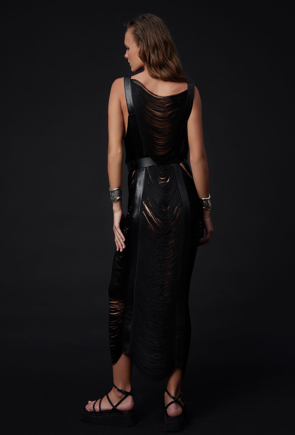 Платье-туника из бахромы и натуральной кожи - фото 120702