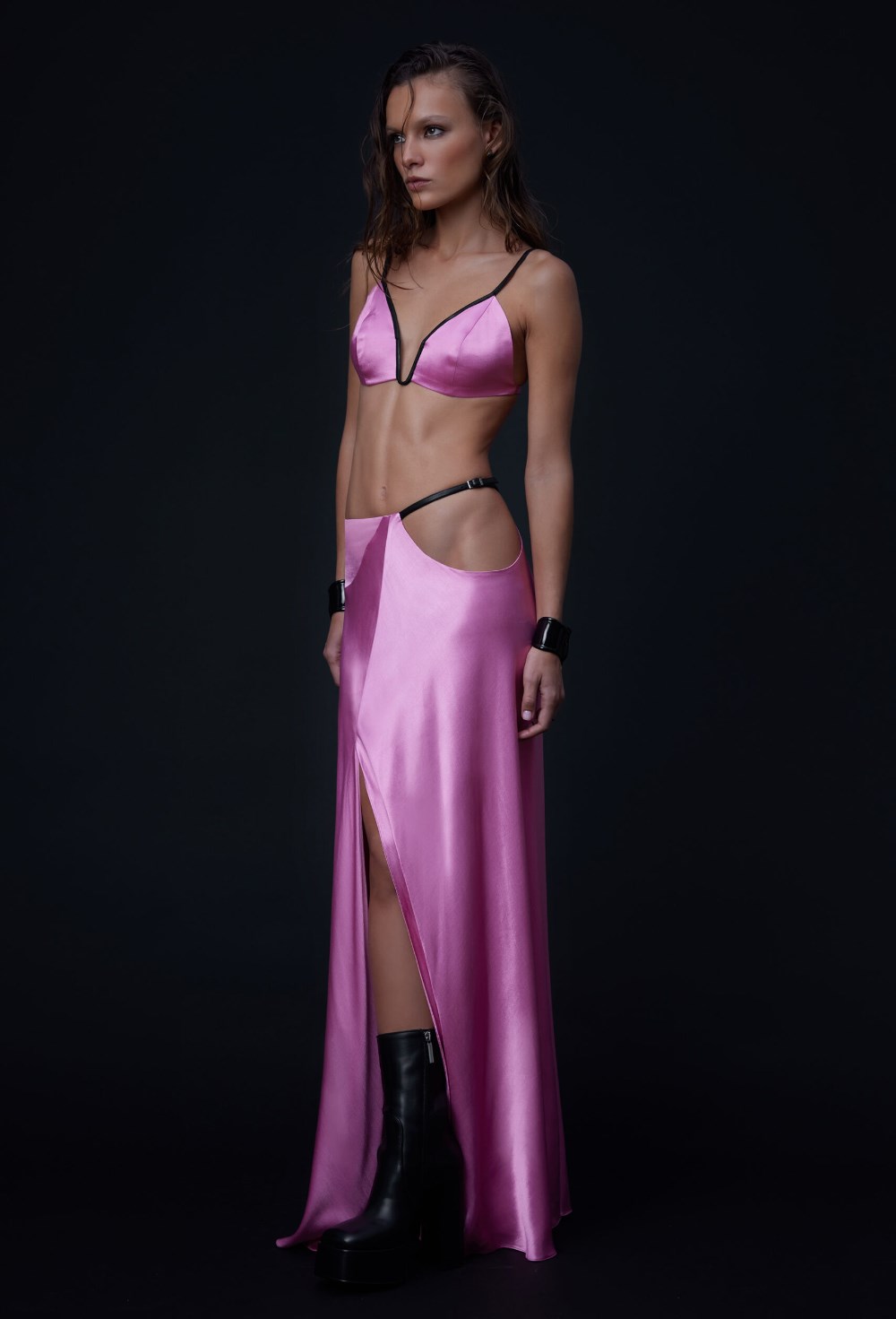 Розовая юбка макси асимметричного кроя - фото 120732