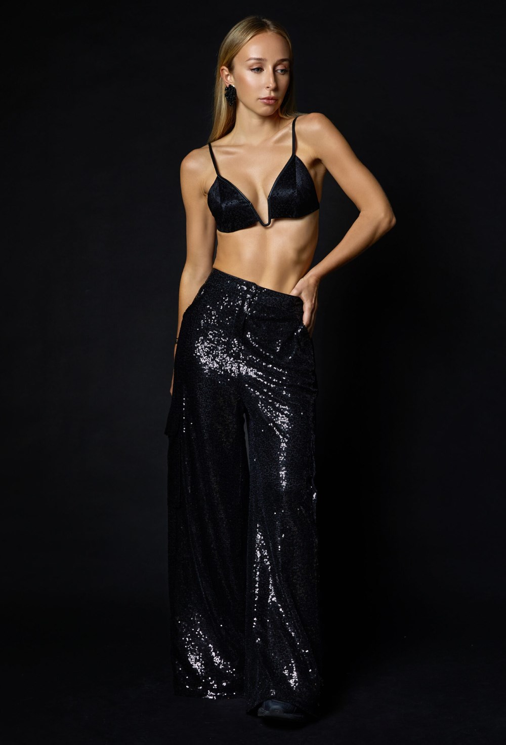 Брюки карго из пайеток - фото 120765