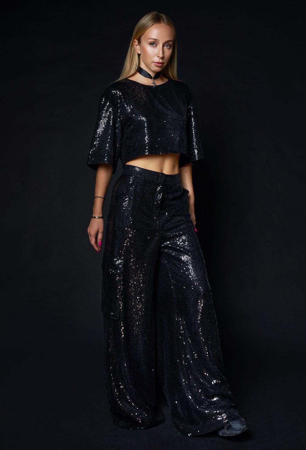 Брюки карго из пайеток - фото 120769