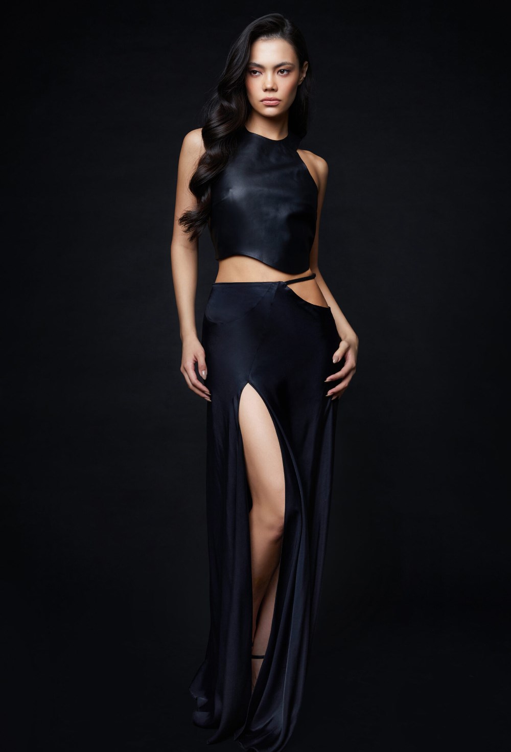 Черная юбка макси асимметричного кроя - фото 120803